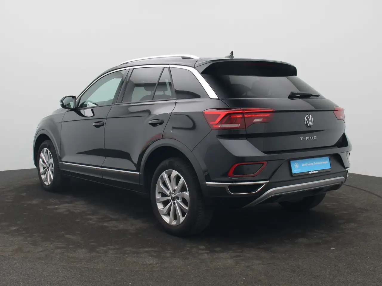 Volkswagen T-Roc 6
