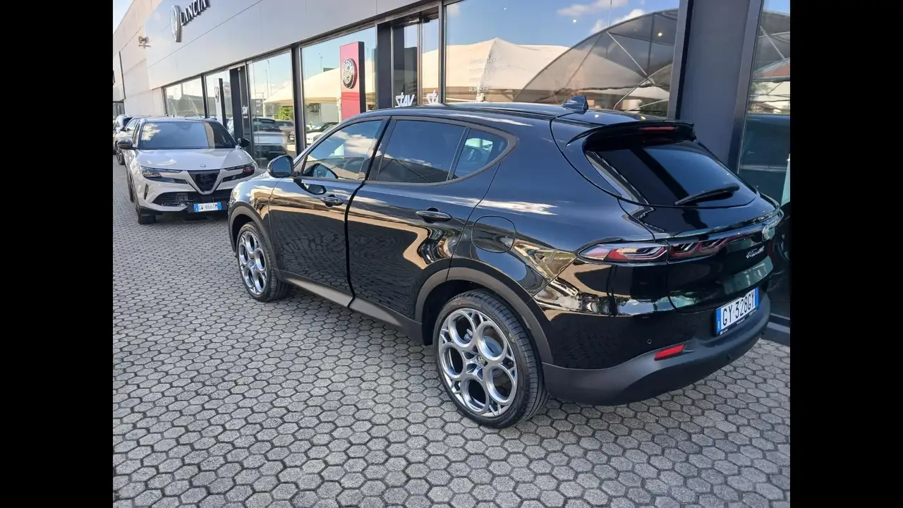 Alfa Romeo Tonale 3