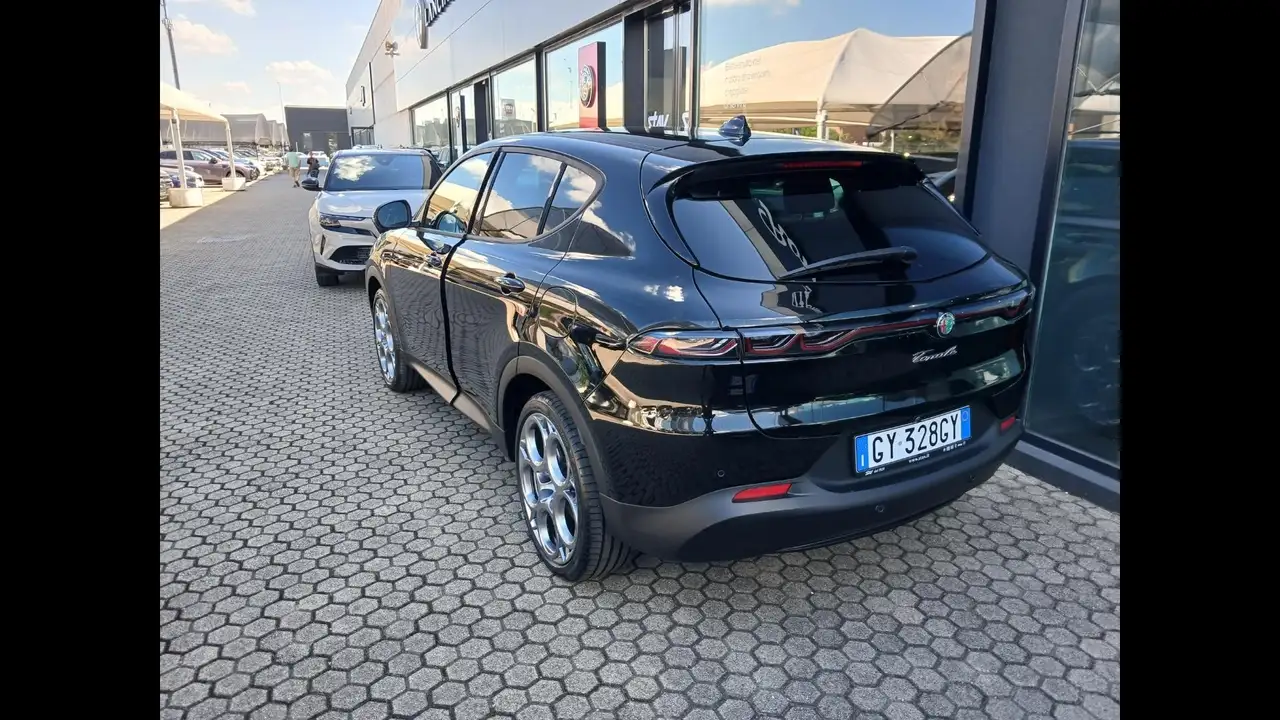 Alfa Romeo Tonale 4