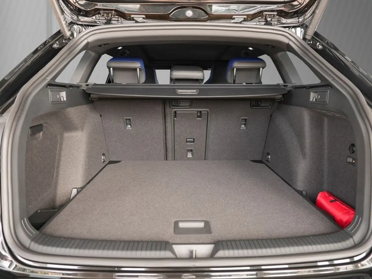 Volkswagen Golf VIII 6
