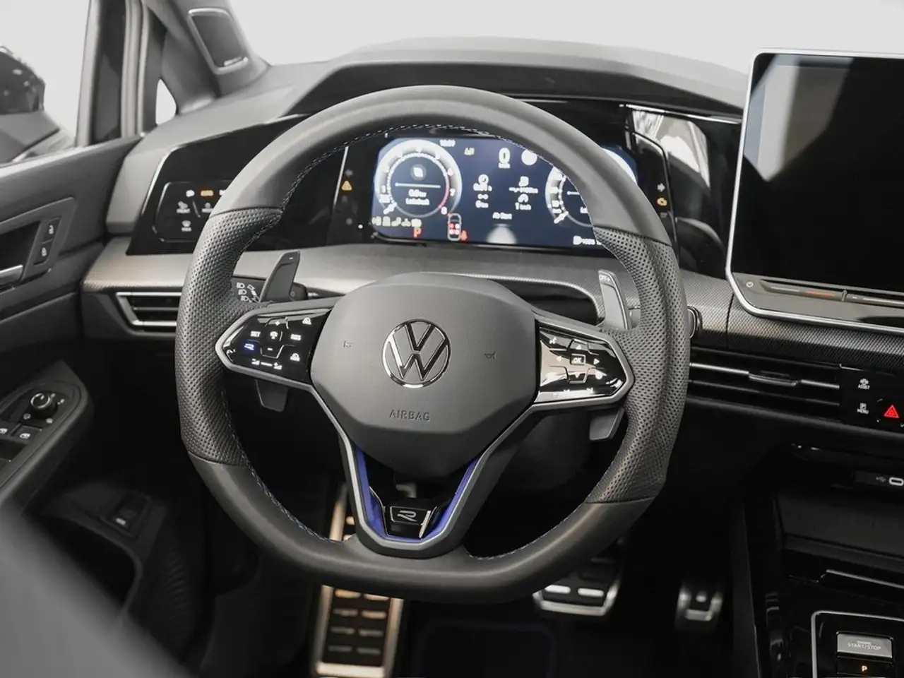 Volkswagen Golf VIII 12