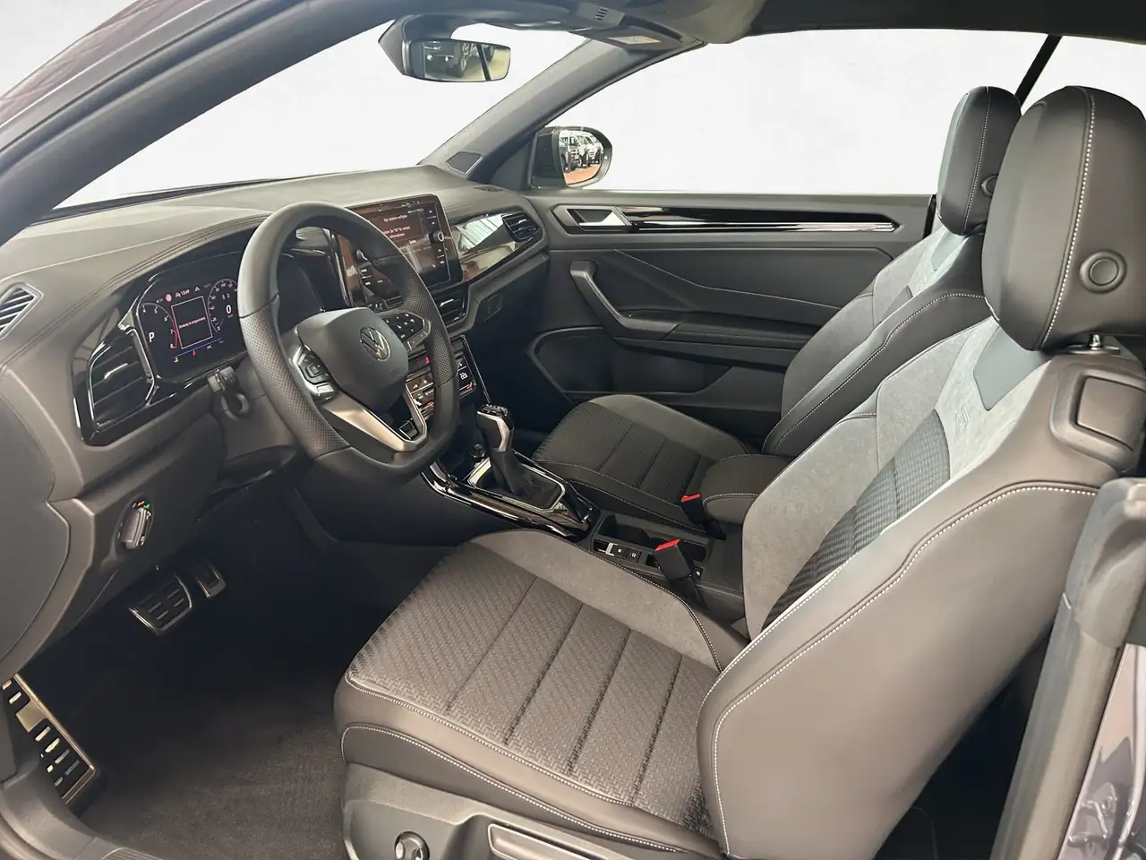 Volkswagen T-Roc 8