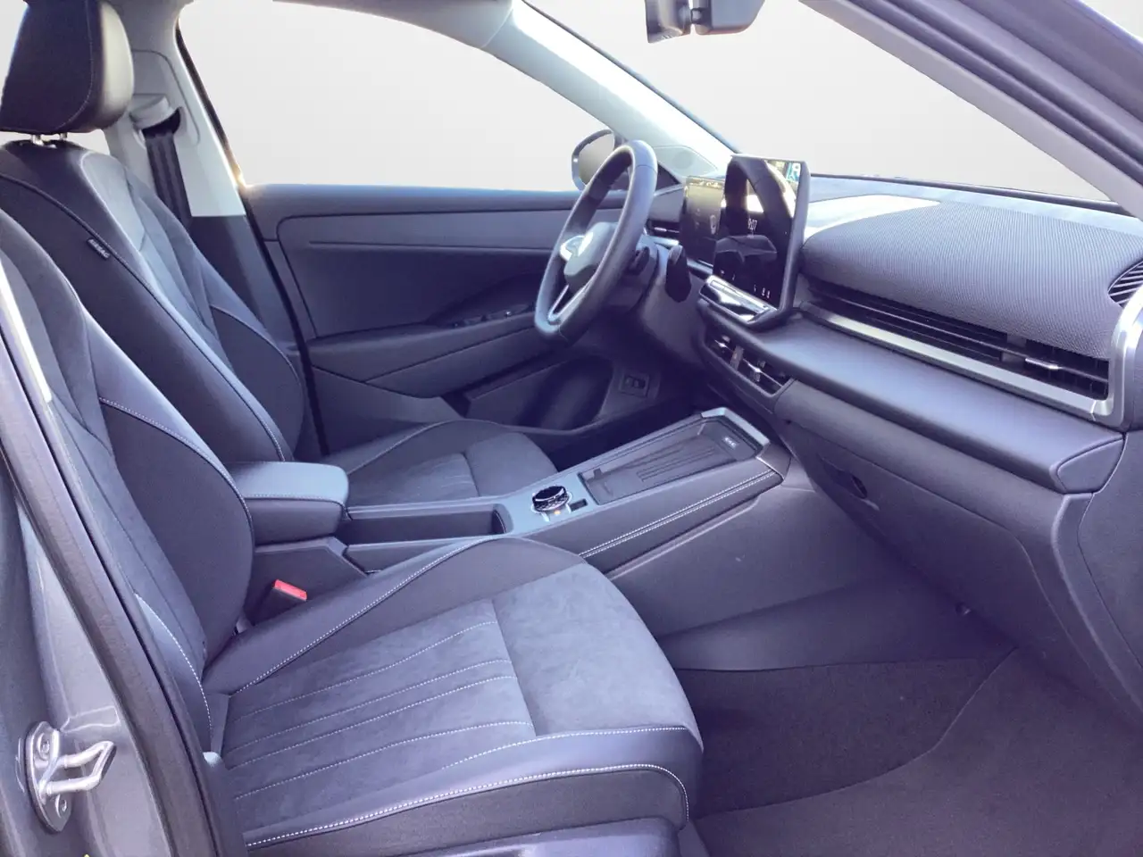 Volkswagen T-Roc 13