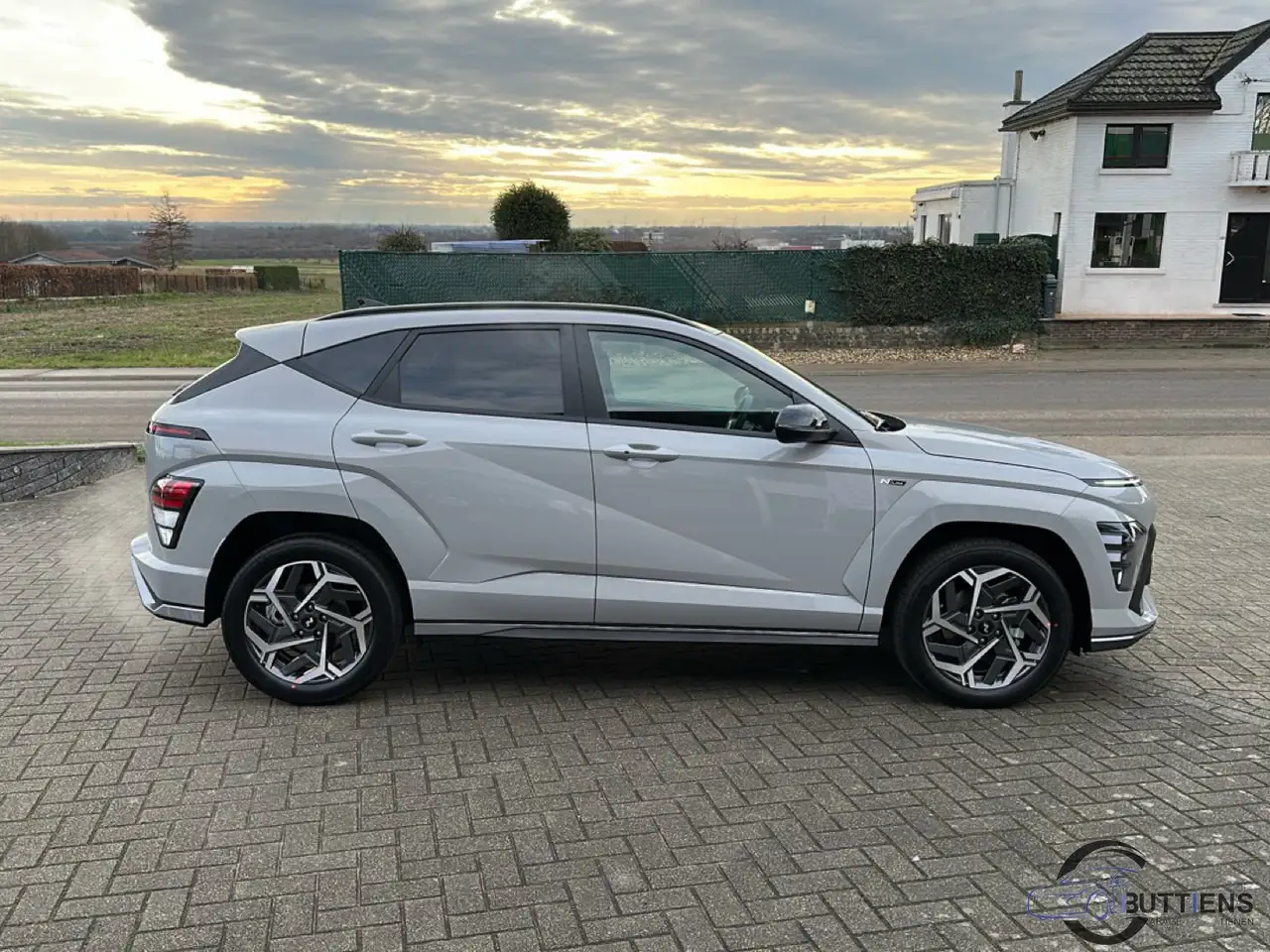 Hyundai KONA 6