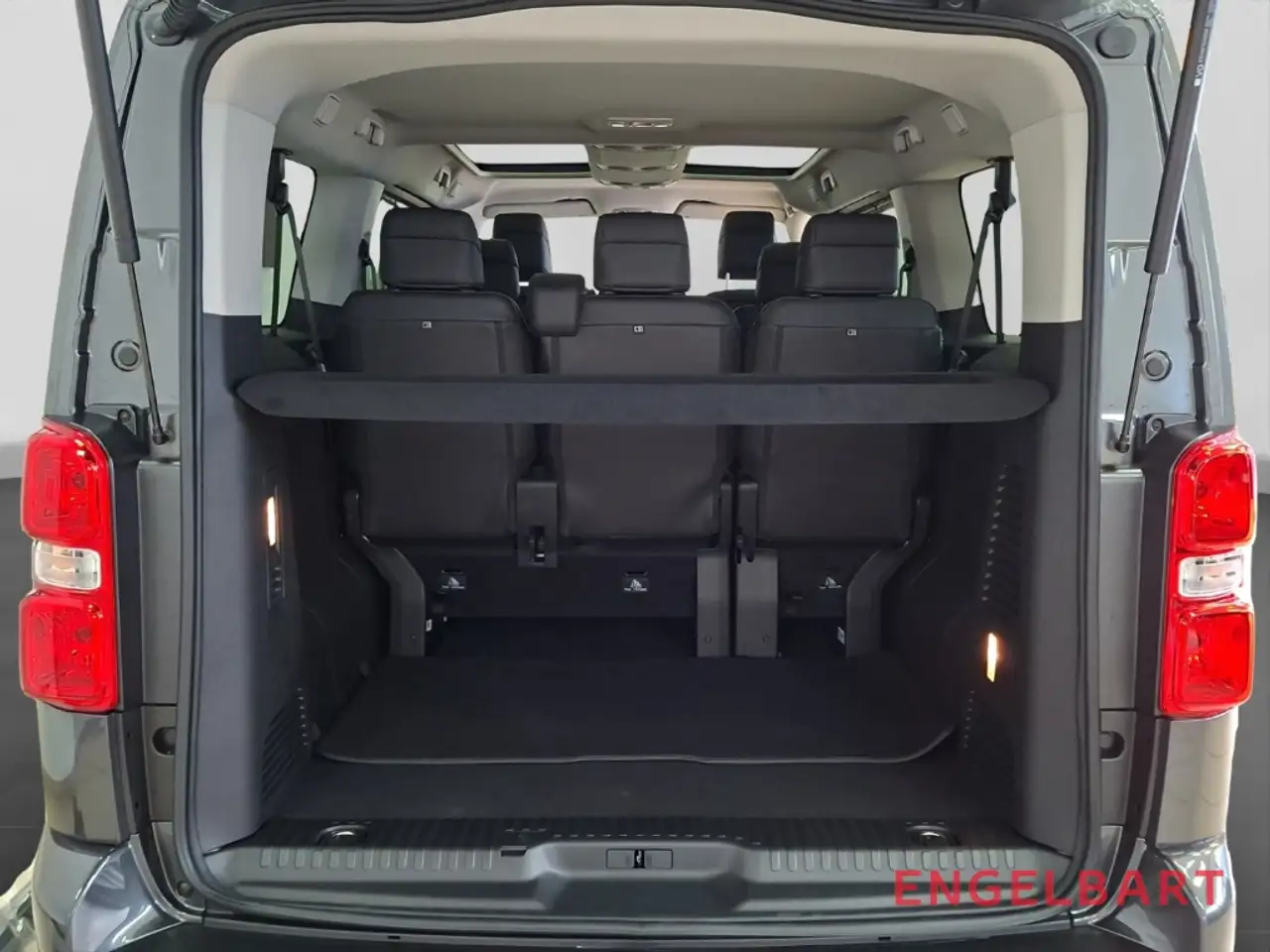 Toyota Proace 13