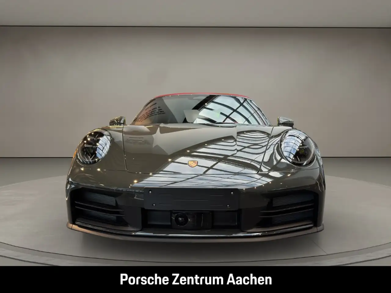 Porsche 992 911 4