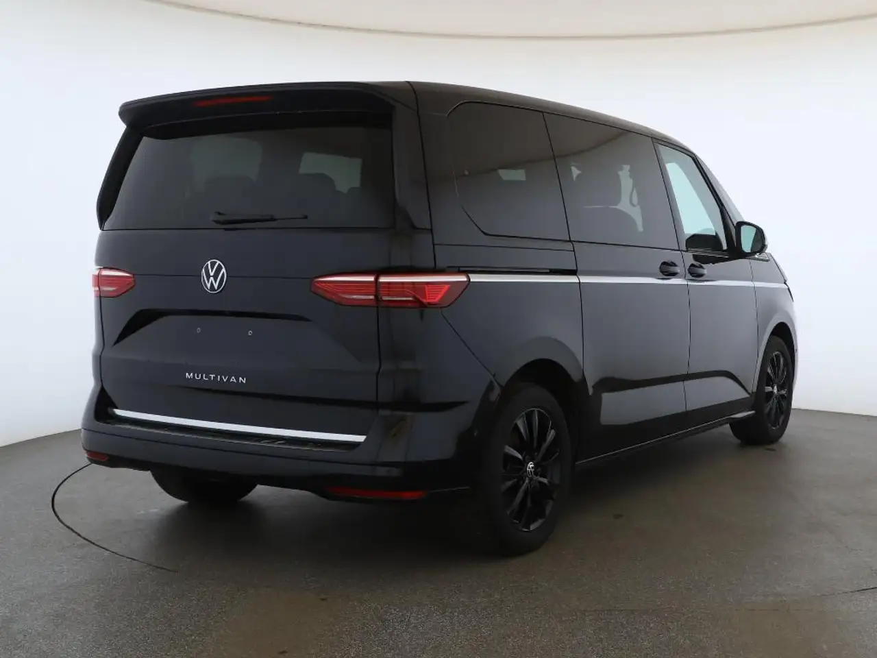 Volkswagen T7 Multivan 3