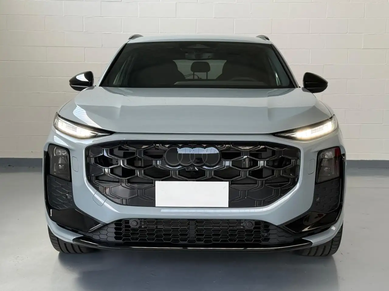 Audi Q3 4