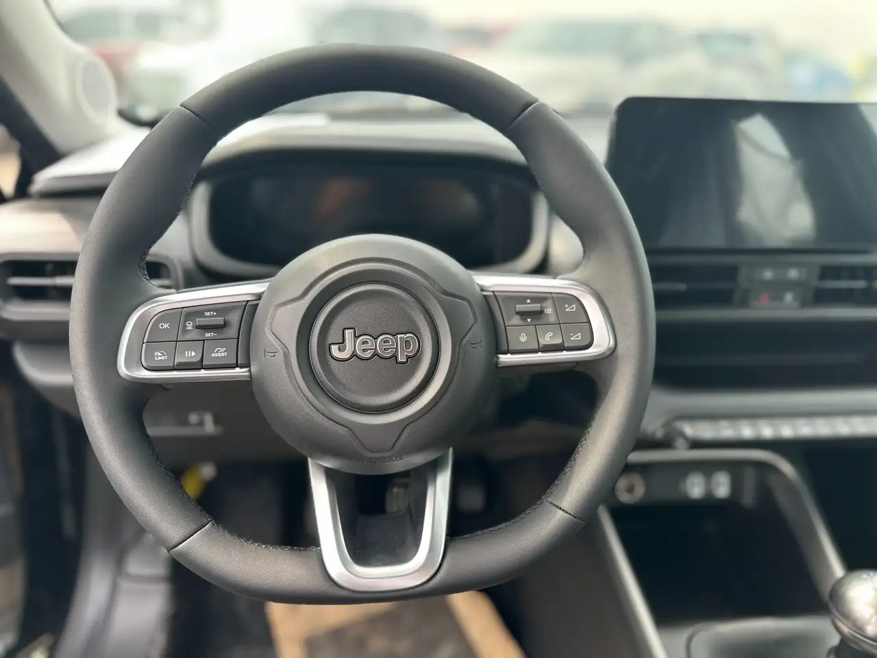 Jeep Avenger 11
