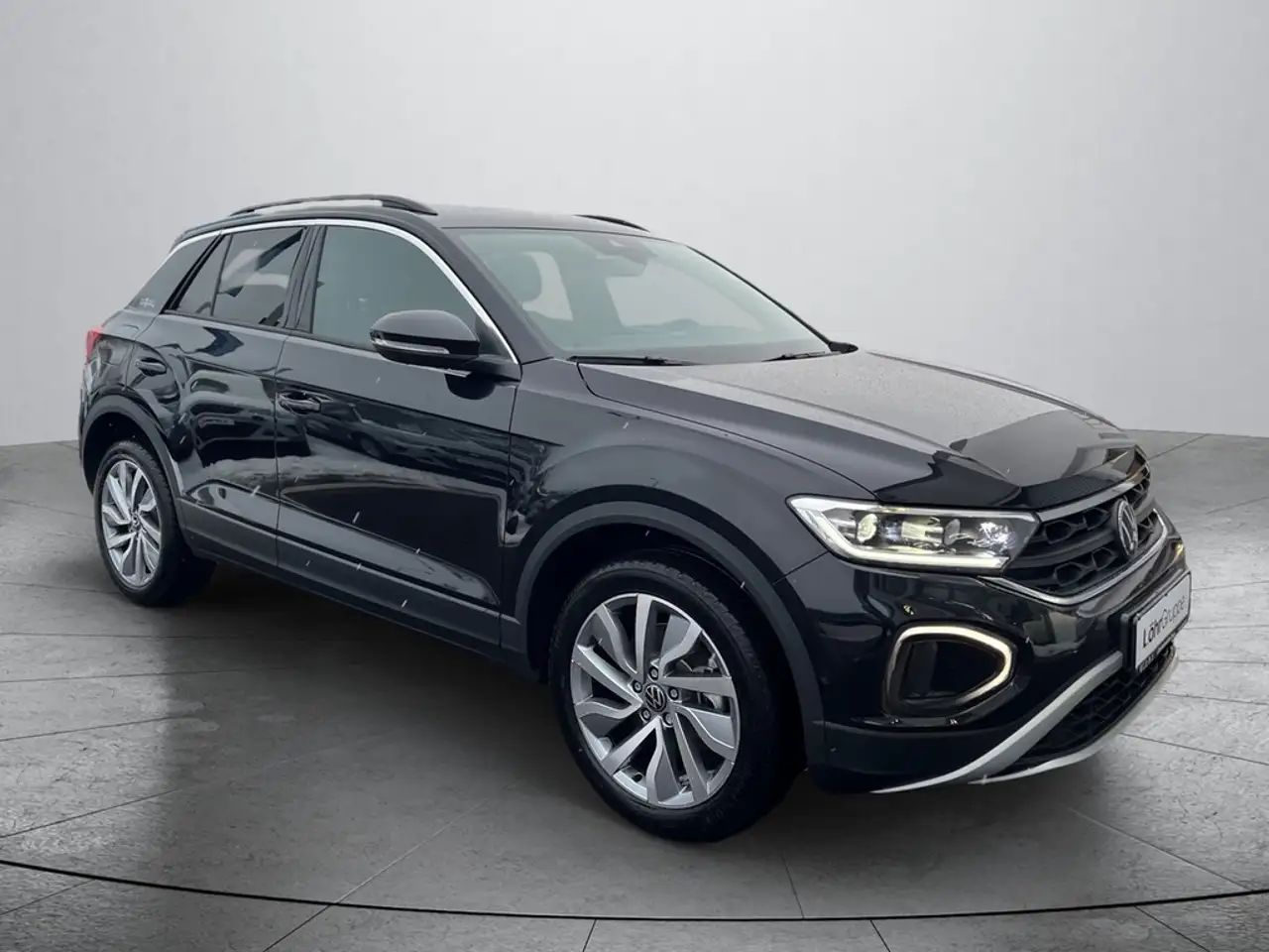 Volkswagen T-Roc 6