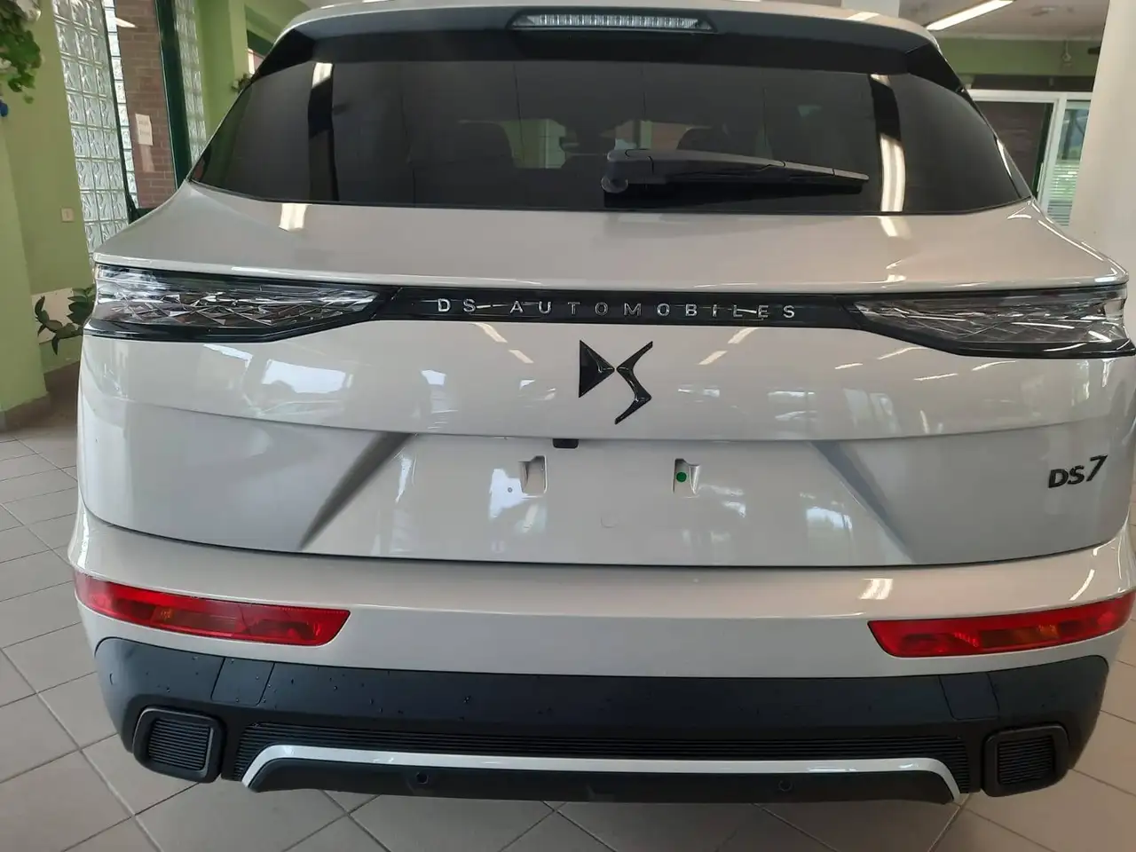 DS Automobiles DS 7 8
