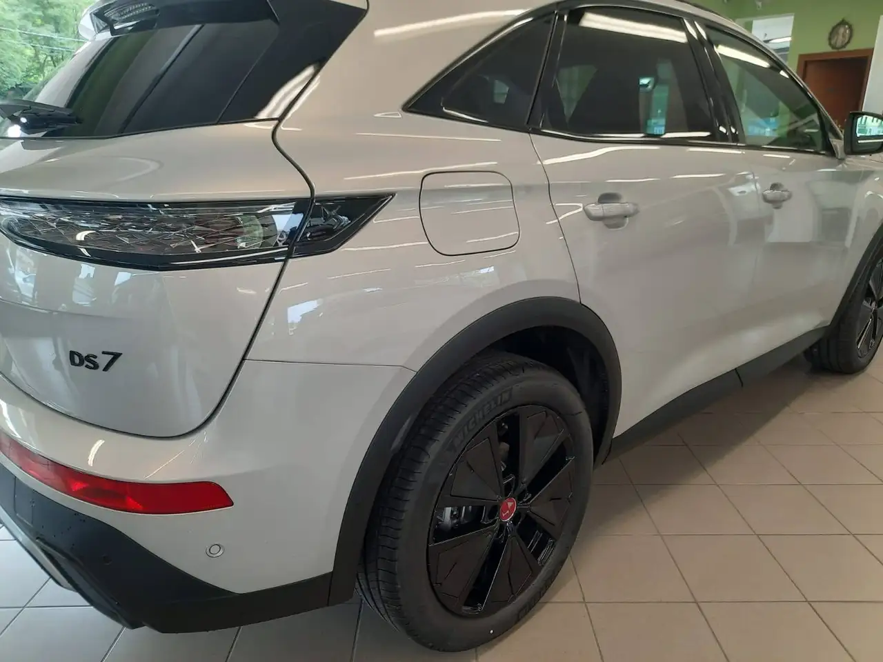 DS Automobiles DS 7 9