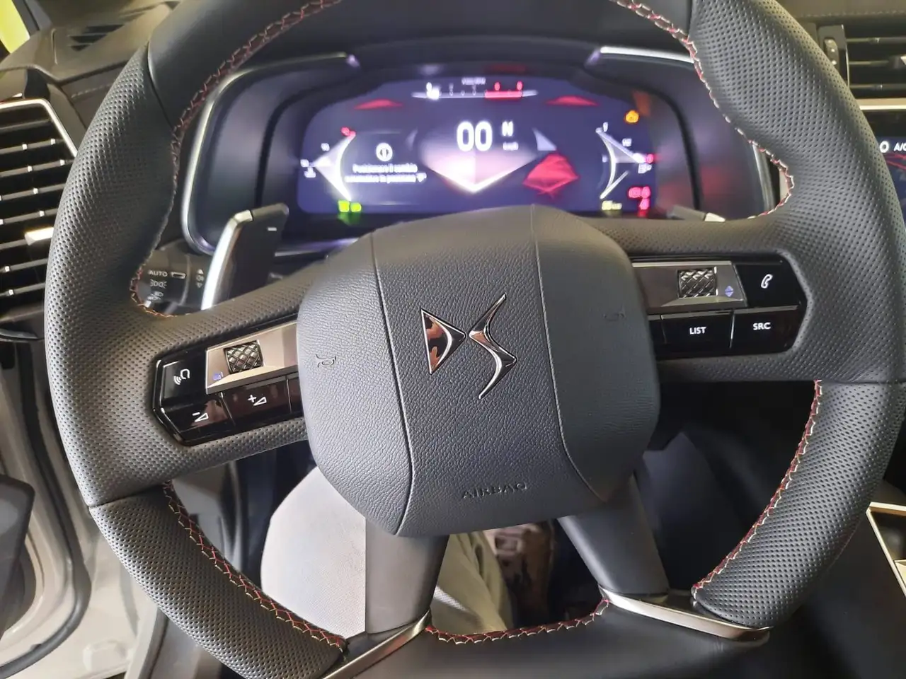 DS Automobiles DS 7 12