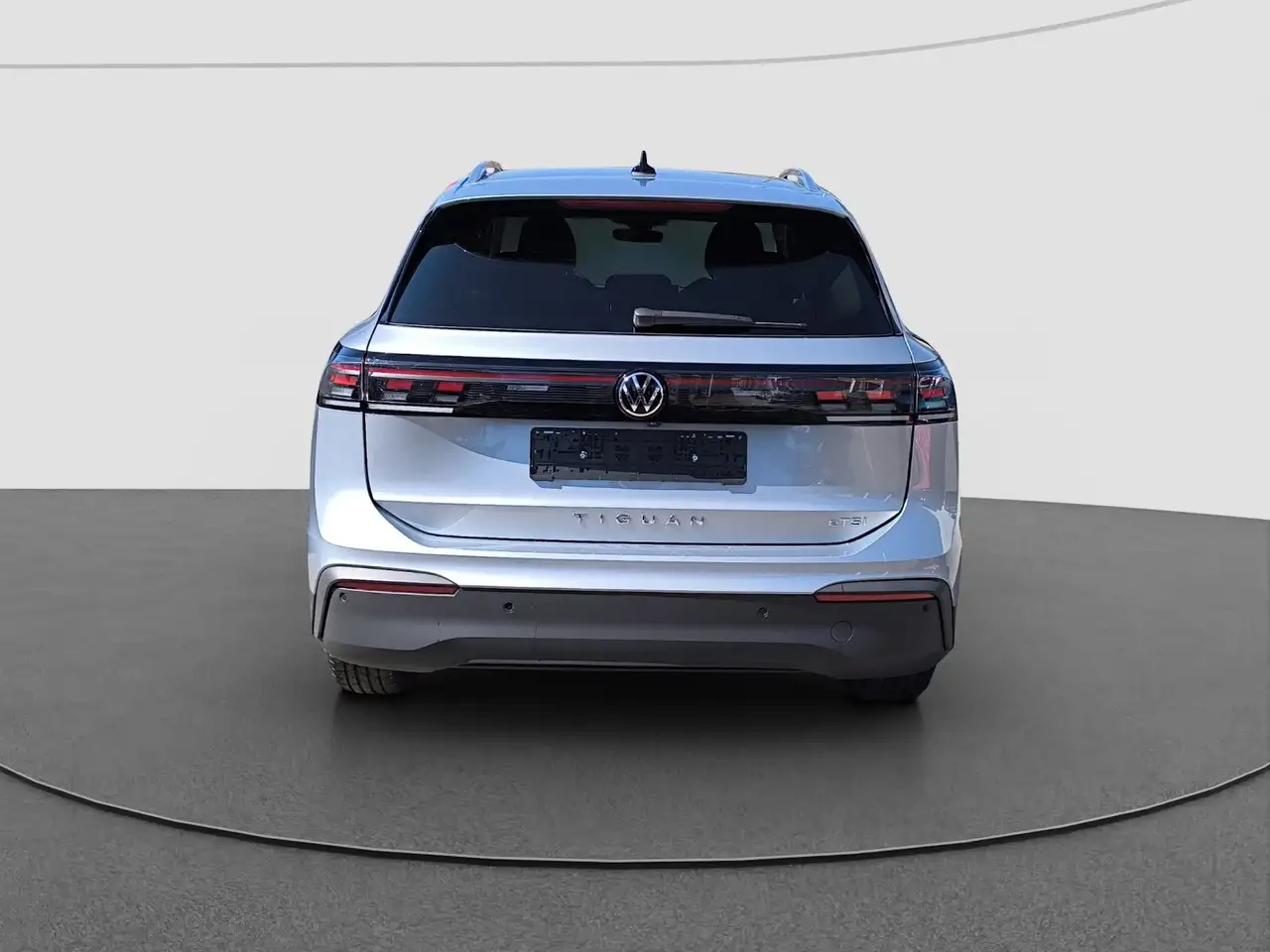 Volkswagen Tiguan 9