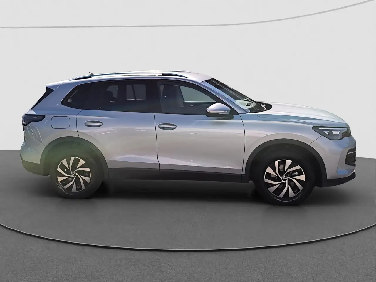 Volkswagen Tiguan 11