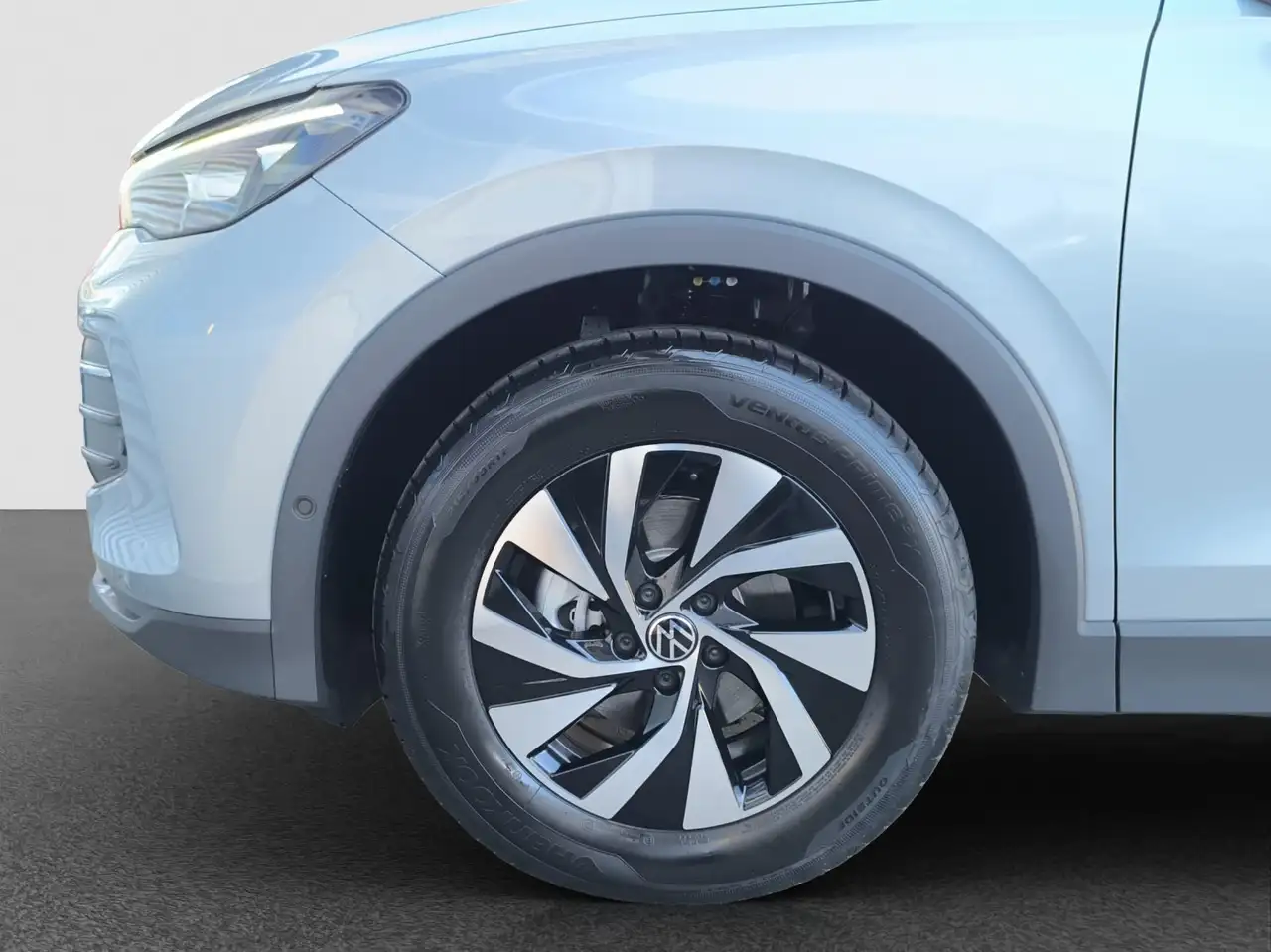Volkswagen Tiguan 12