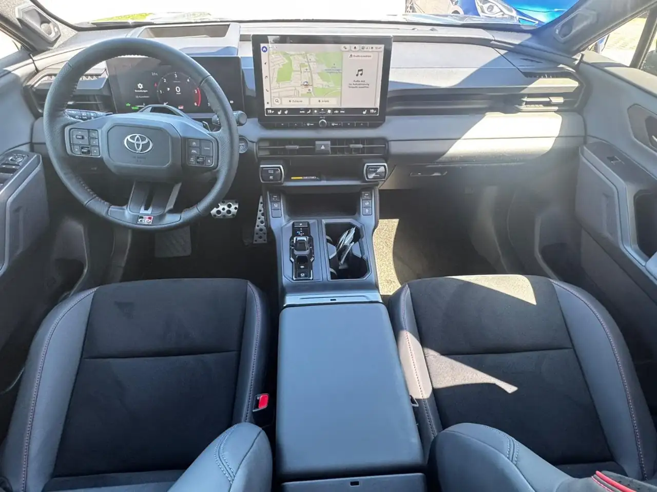 Toyota RAV4 6