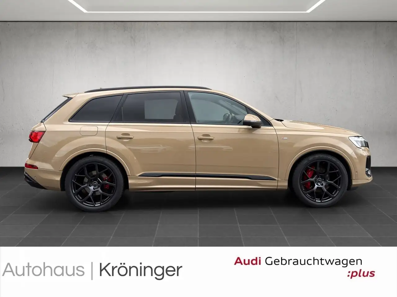 Audi Q7 4