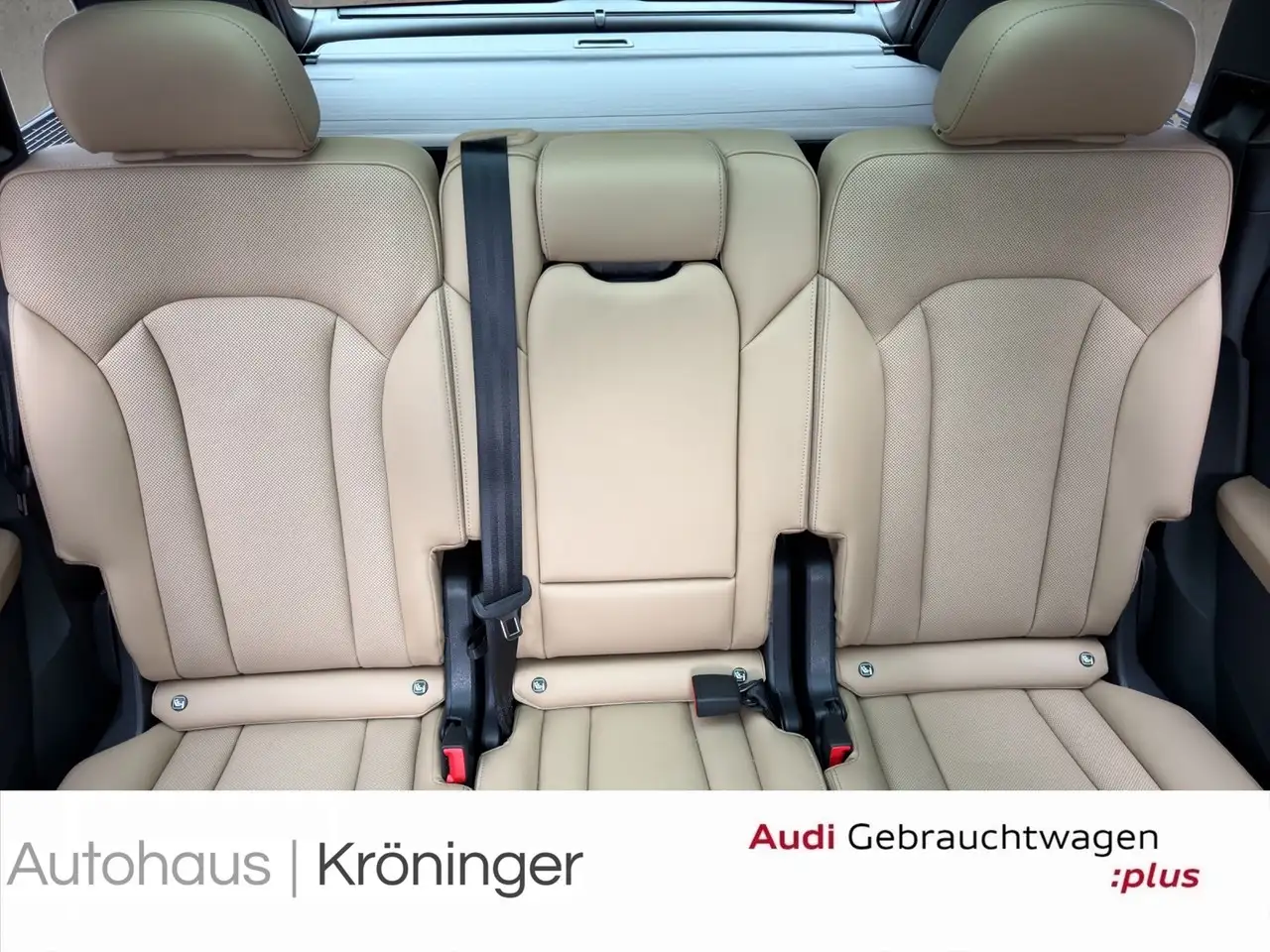 Audi Q7 10