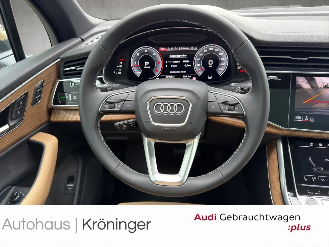 Audi Q7 11