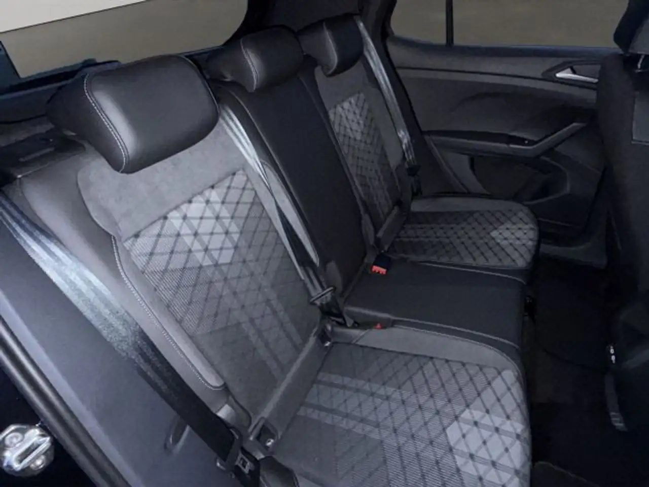 Volkswagen T-Cross 15