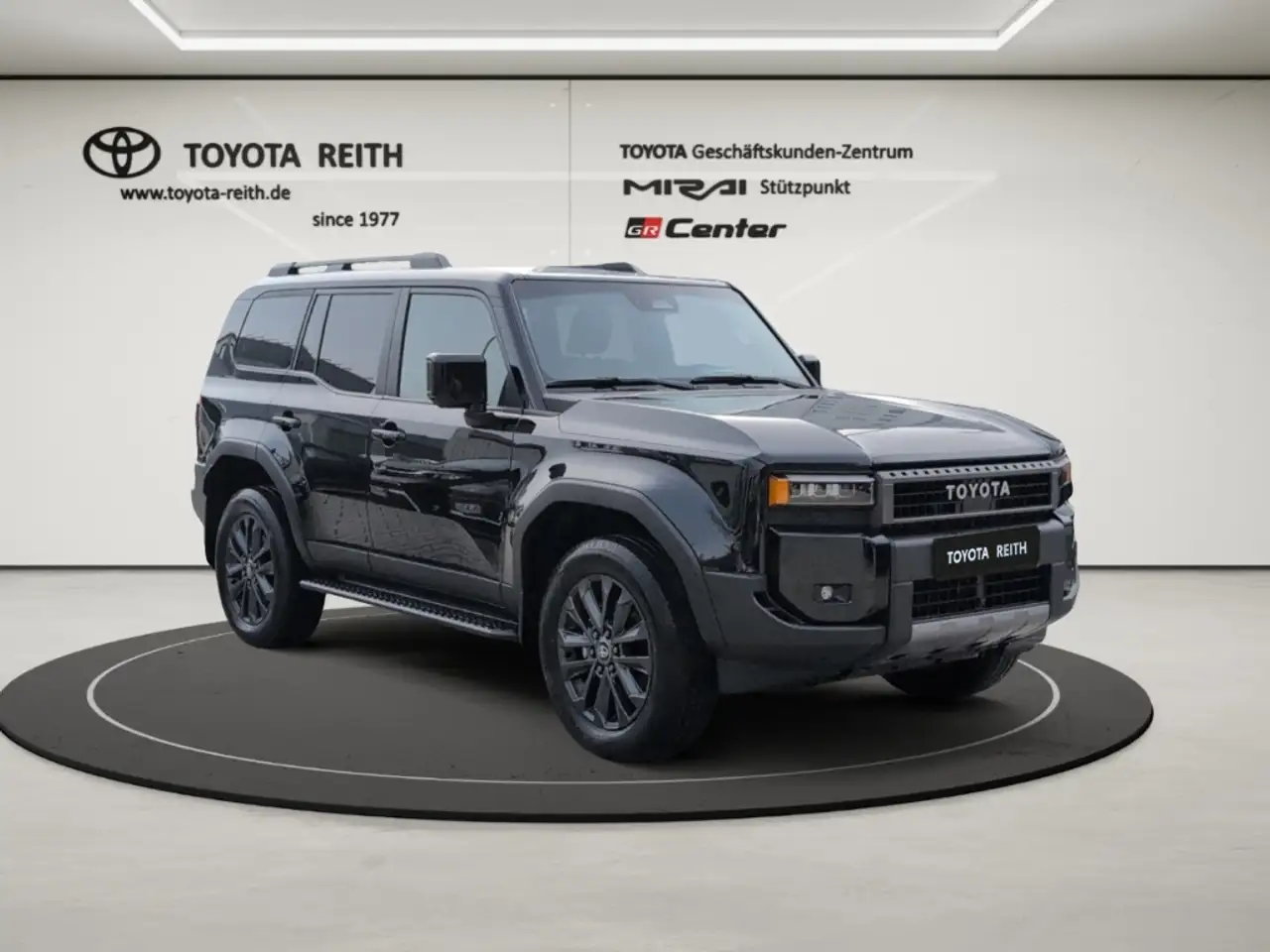 Toyota Land Cruiser 7