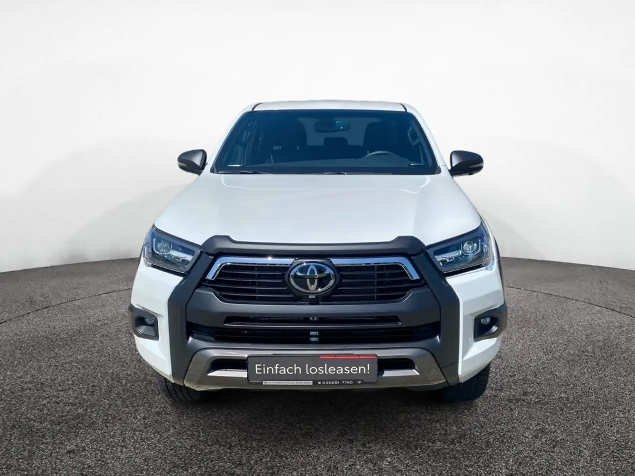 Toyota Hilux 2