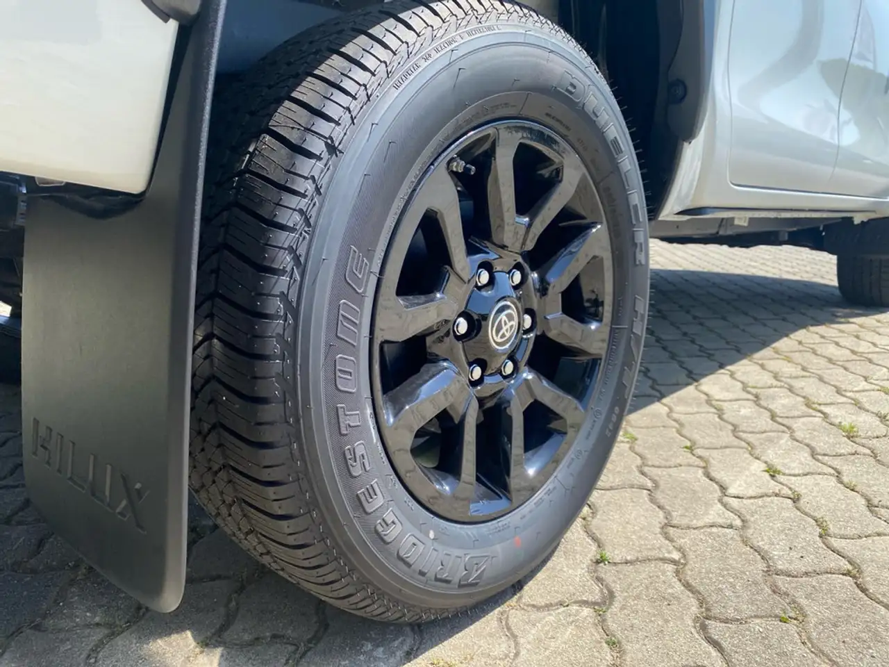 Toyota Hilux 7