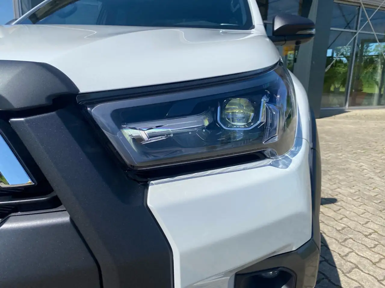 Toyota Hilux 8