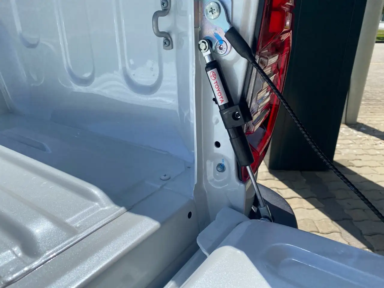 Toyota Hilux 13