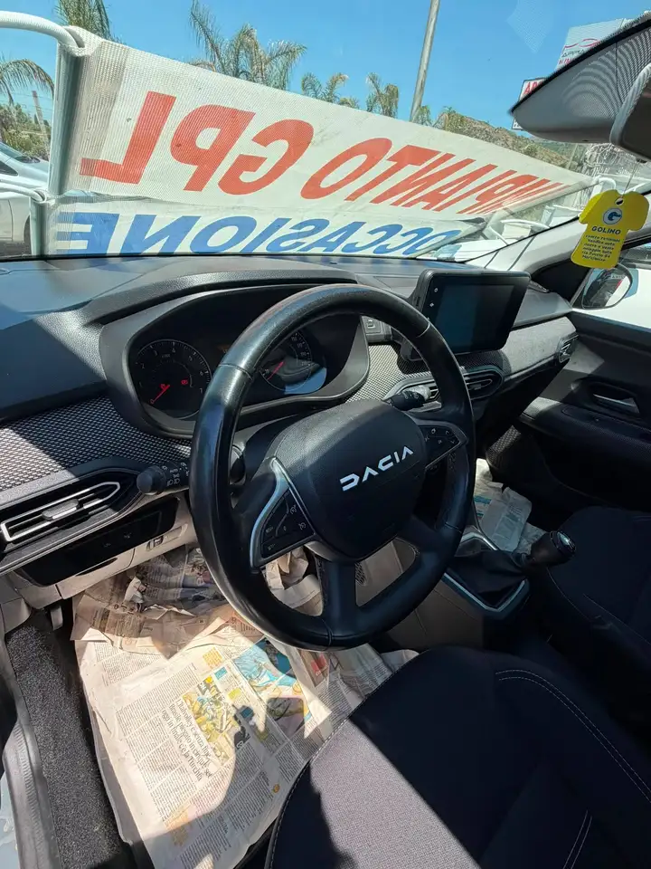 Dacia Sandero 10