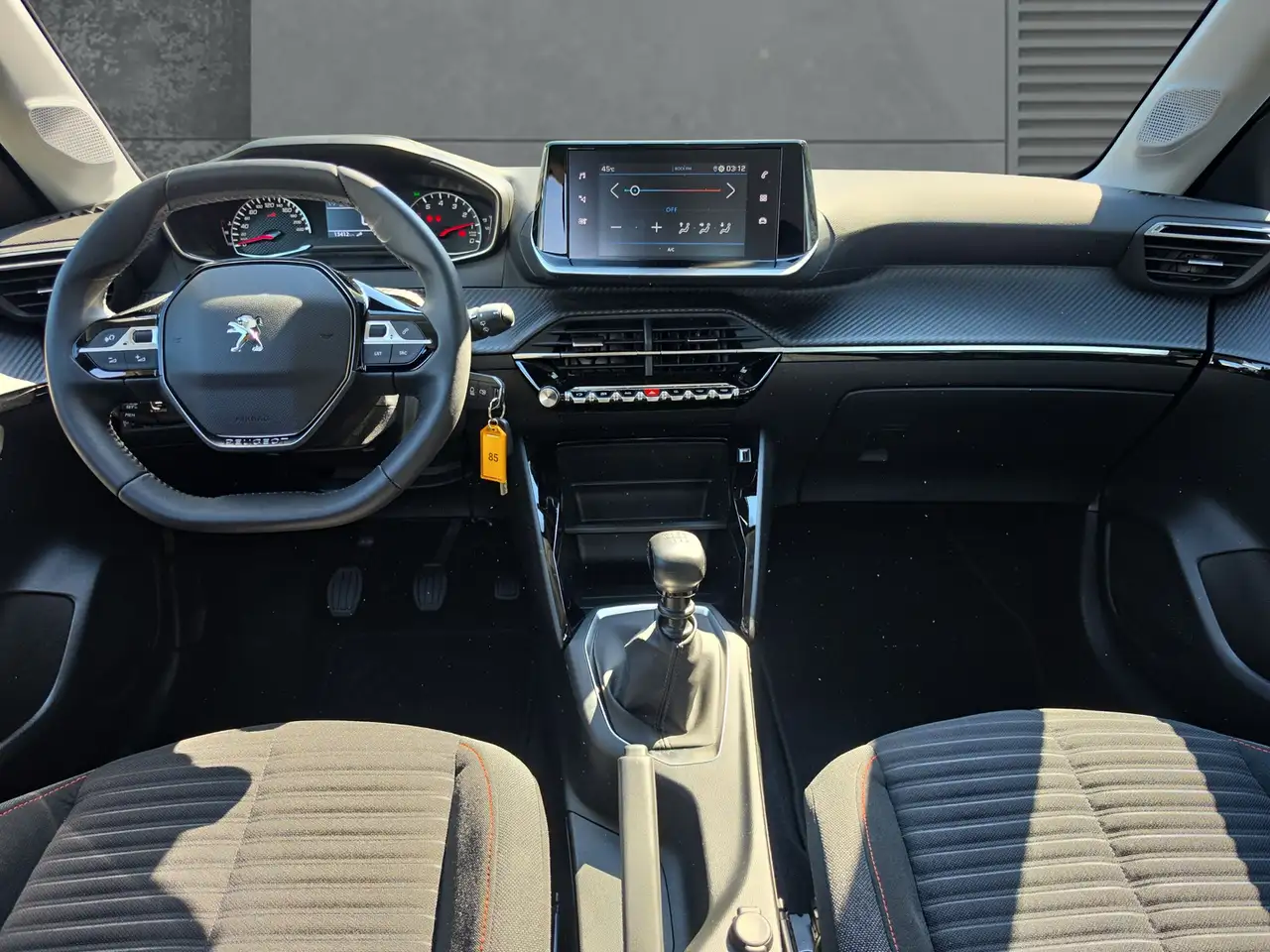 Peugeot 208 7
