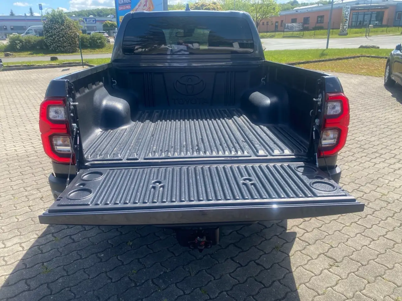 Toyota Hilux 6