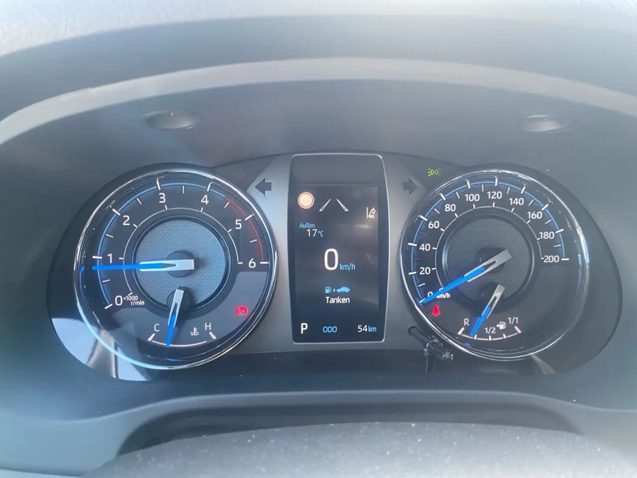 Toyota Hilux 14
