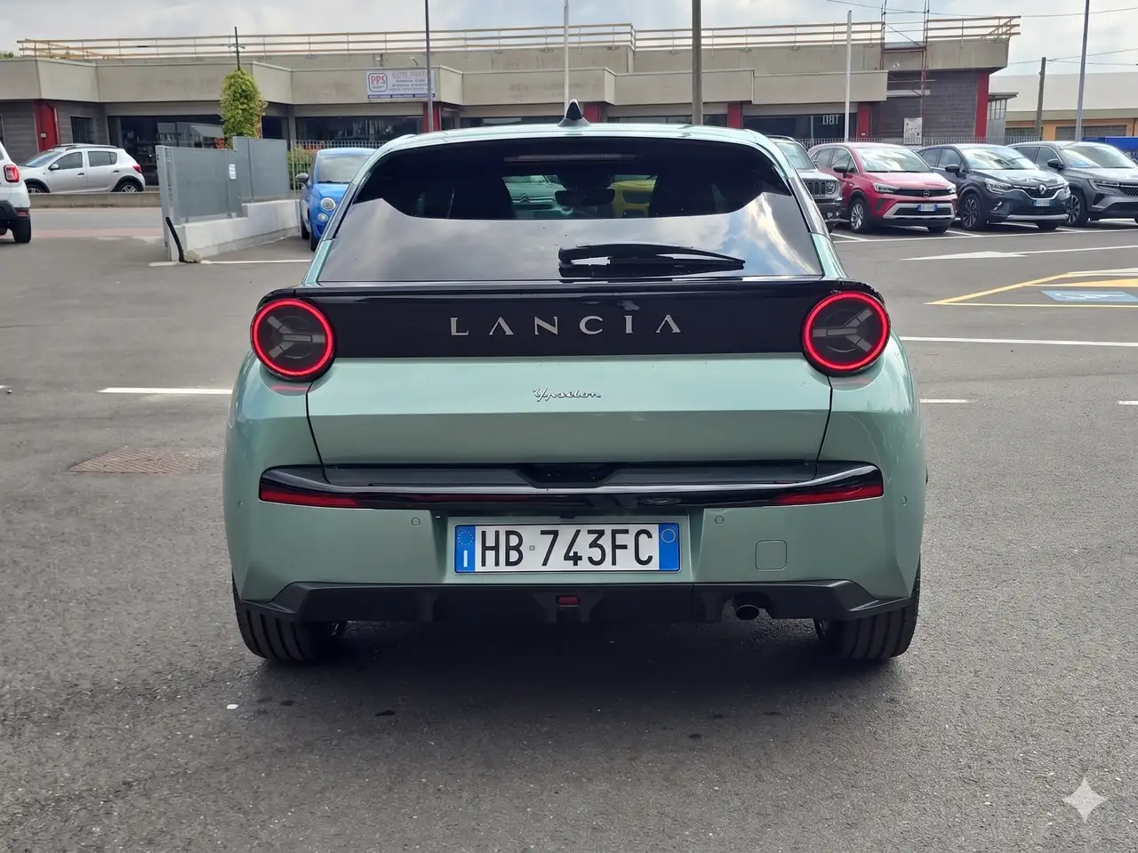 Lancia Ypsilon 8