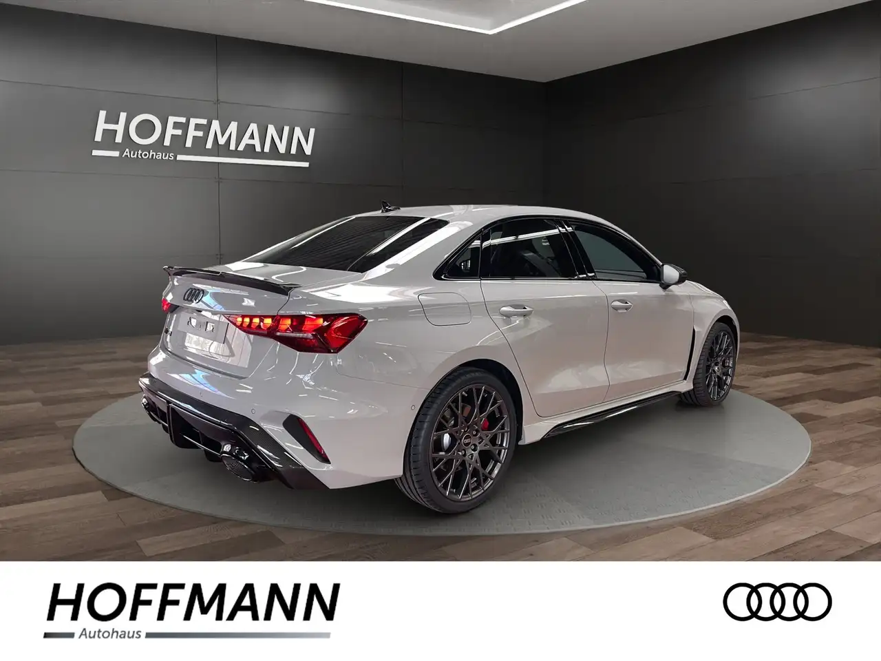 Audi RS3 5