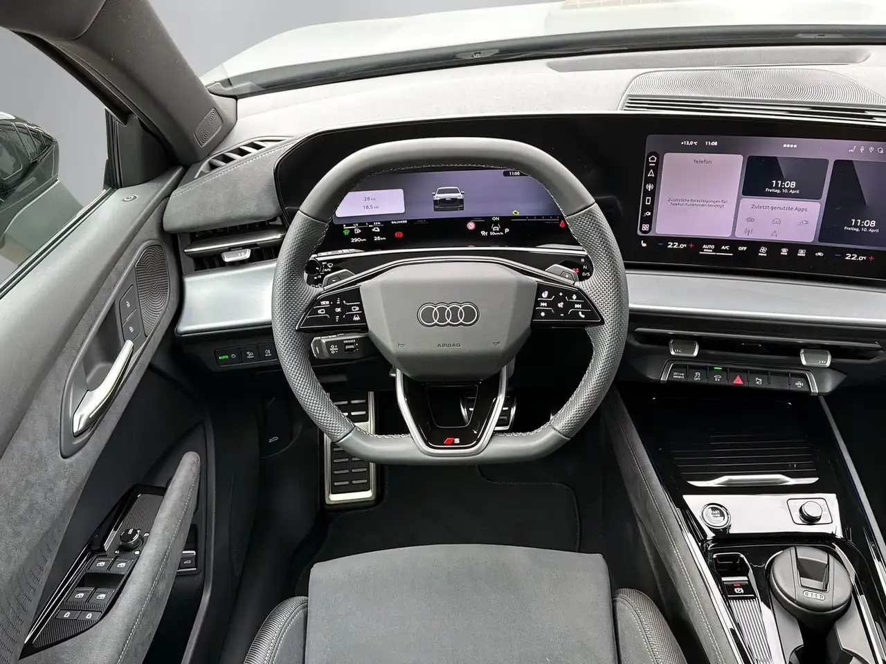 Audi Q3 8