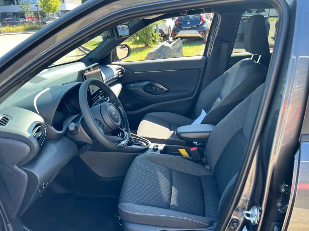 Toyota Yaris 12