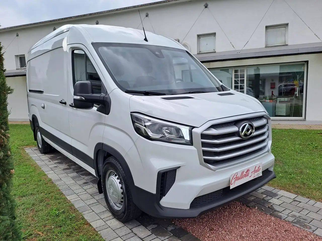 Maxus Deliver 9 3