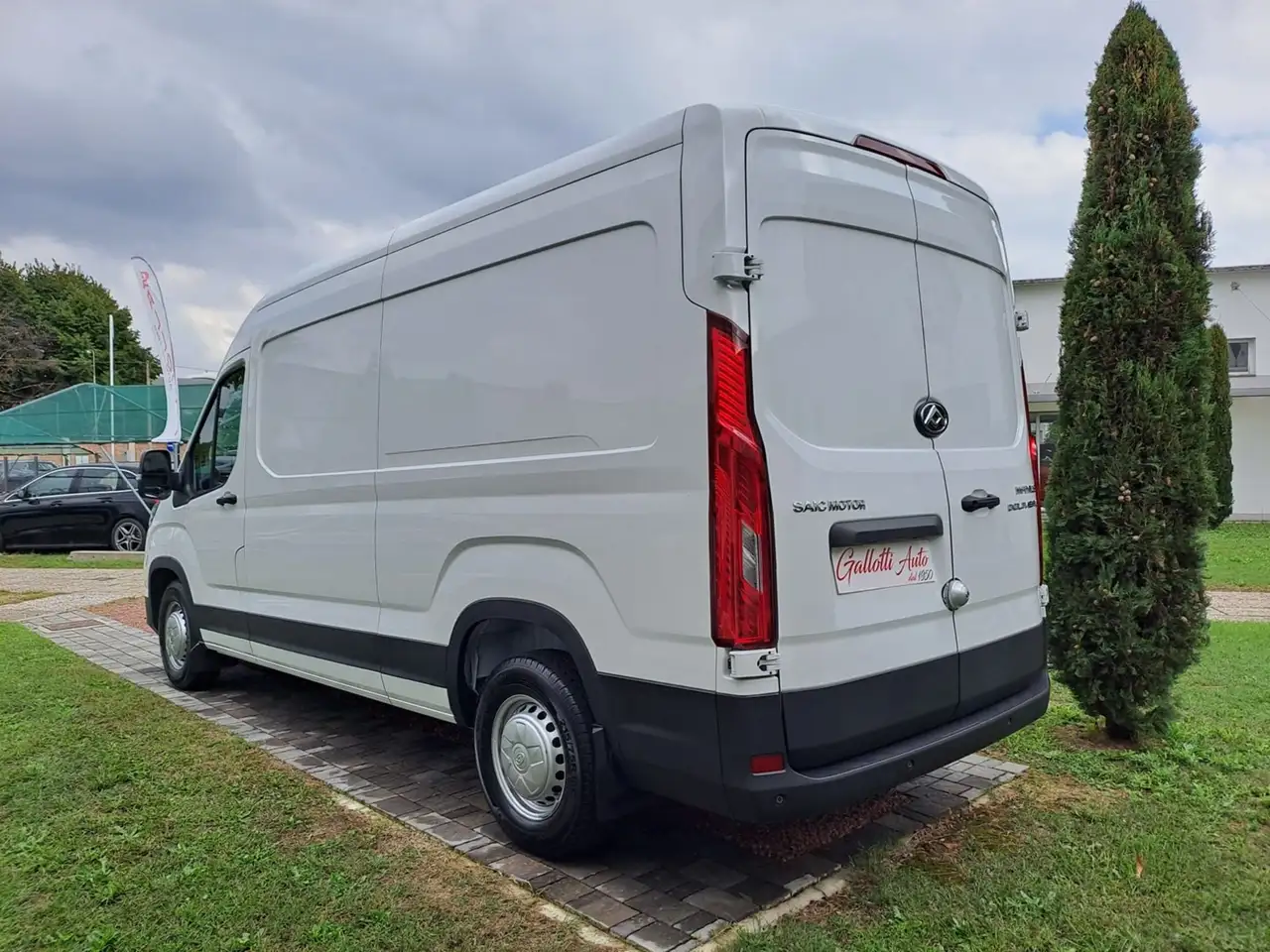 Maxus Deliver 9 7