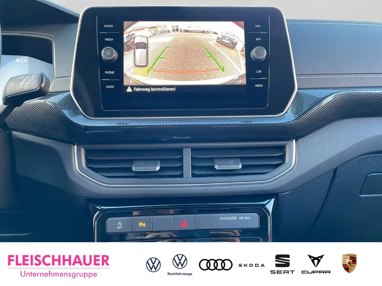 Volkswagen T-Cross 16