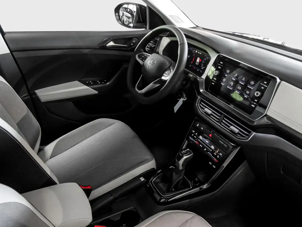 Volkswagen T-Cross 3