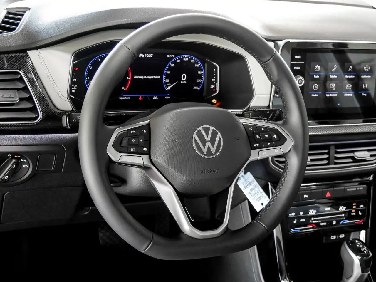 Volkswagen T-Cross 9
