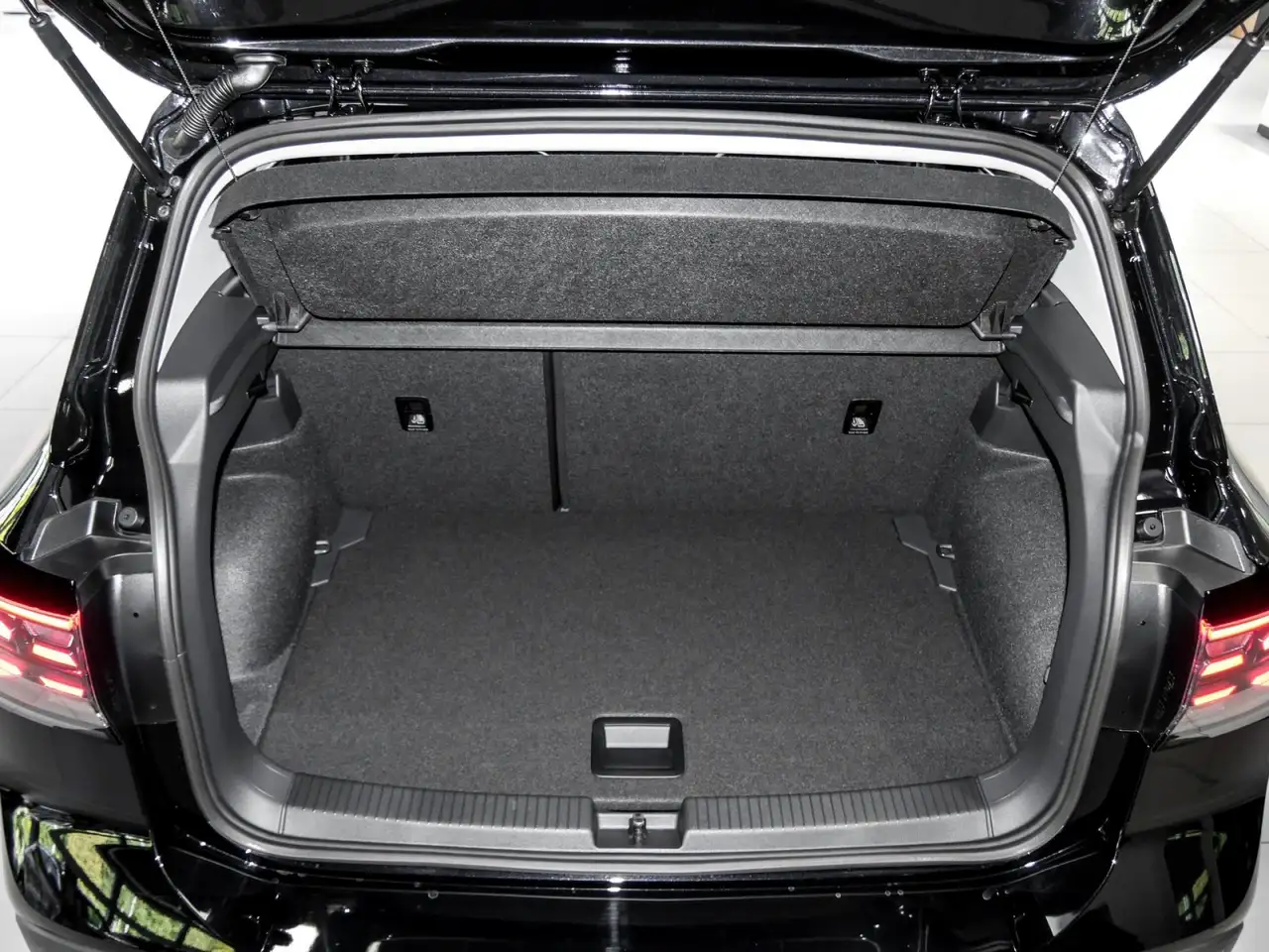 Volkswagen T-Cross 12