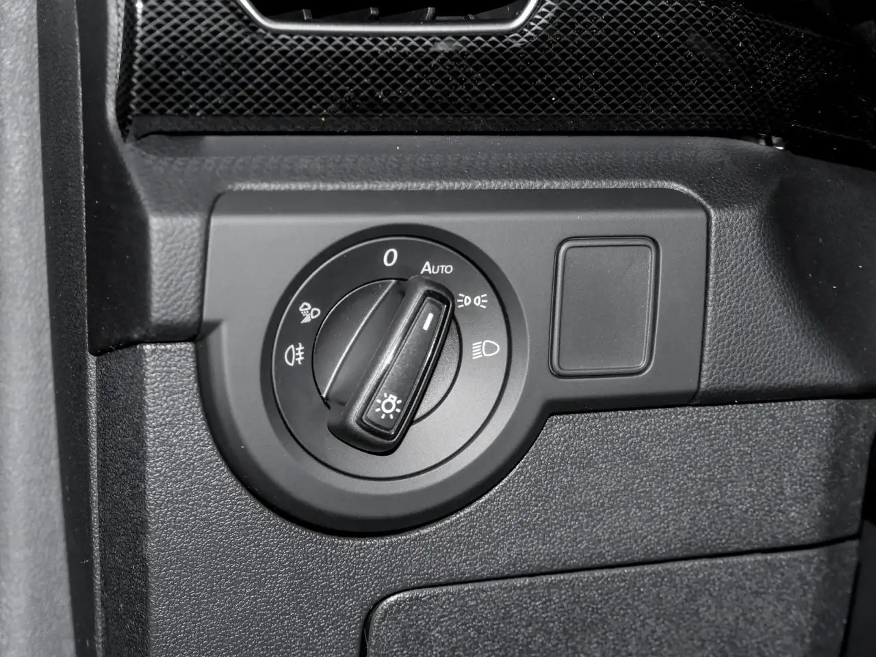 Volkswagen T-Cross 14