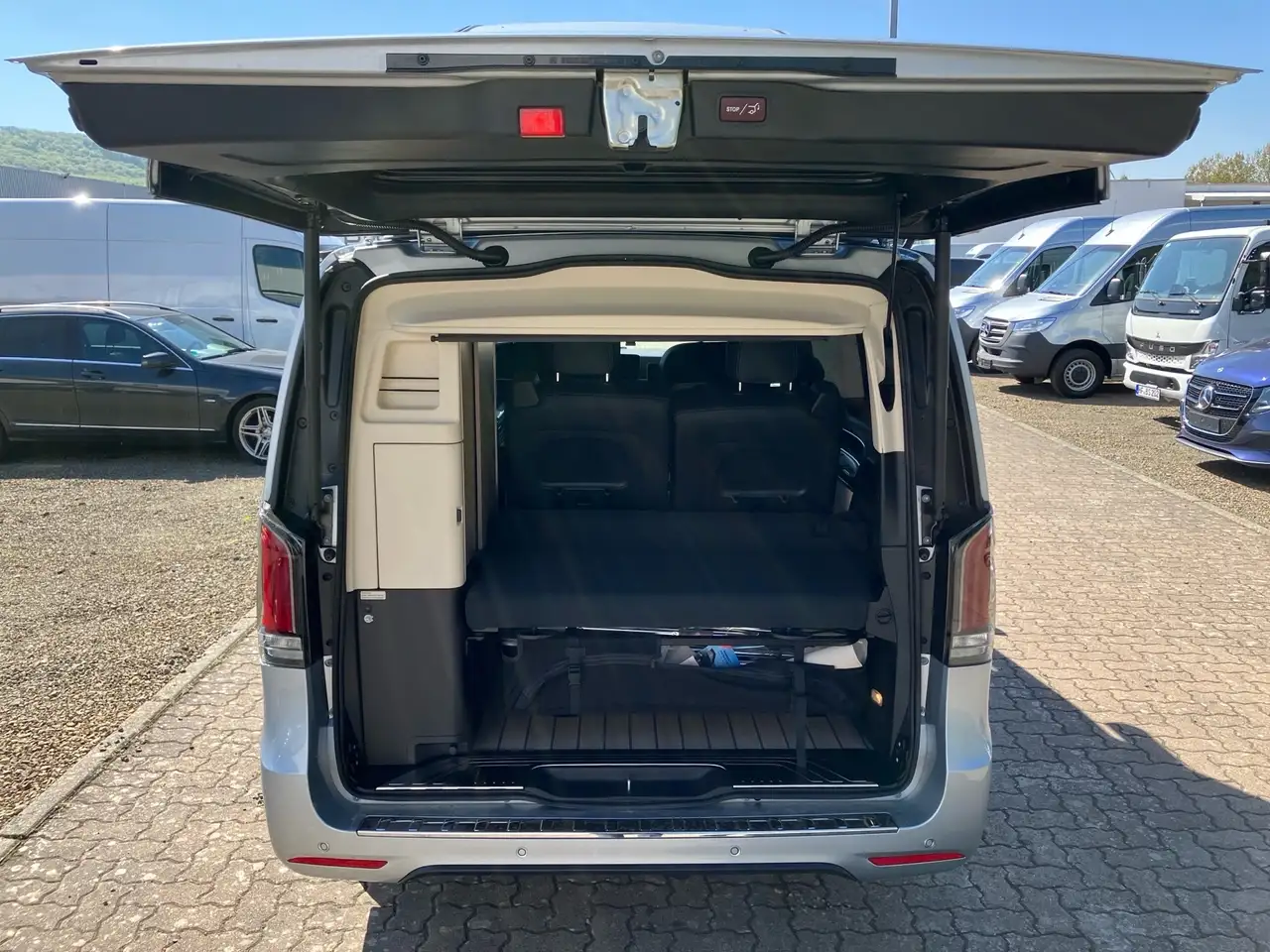 Mercedes-Benz V 250 8