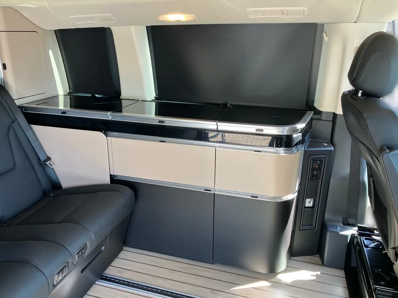 Mercedes-Benz V 250 11