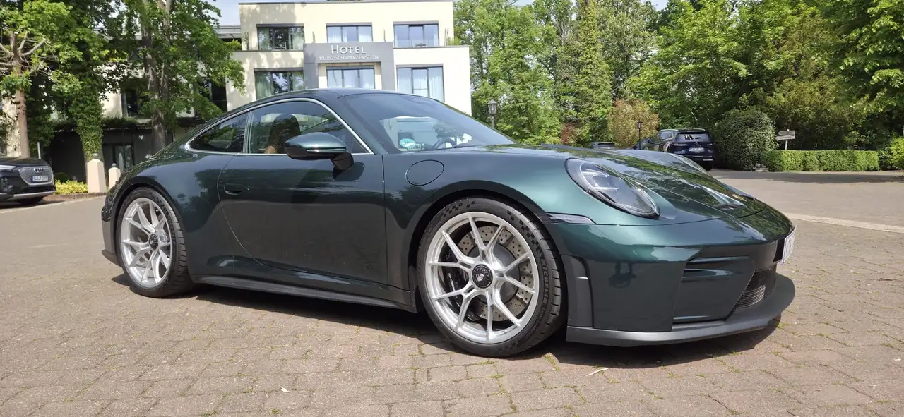 Porsche 992 6