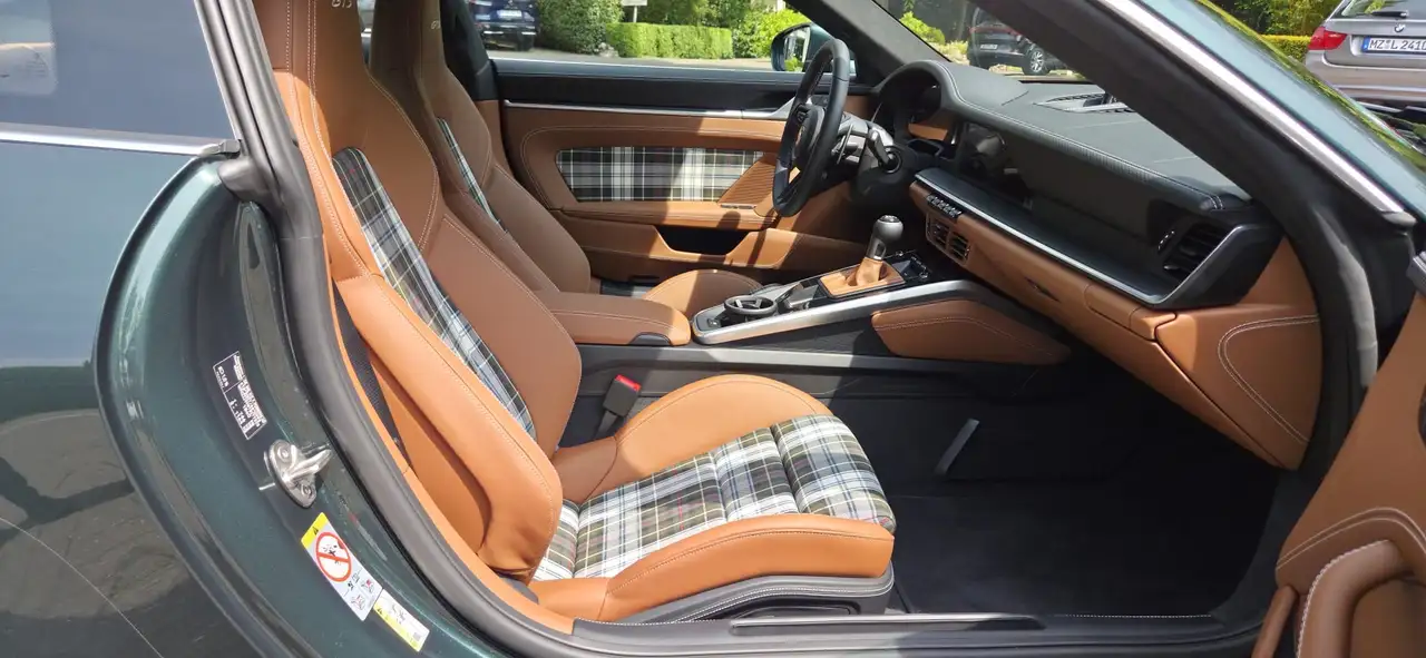 Porsche 992 13