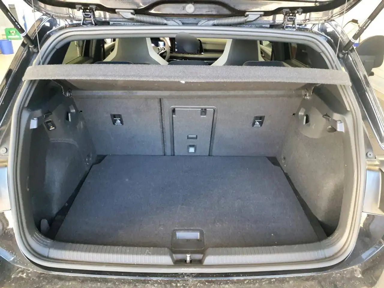 Volkswagen Golf 9